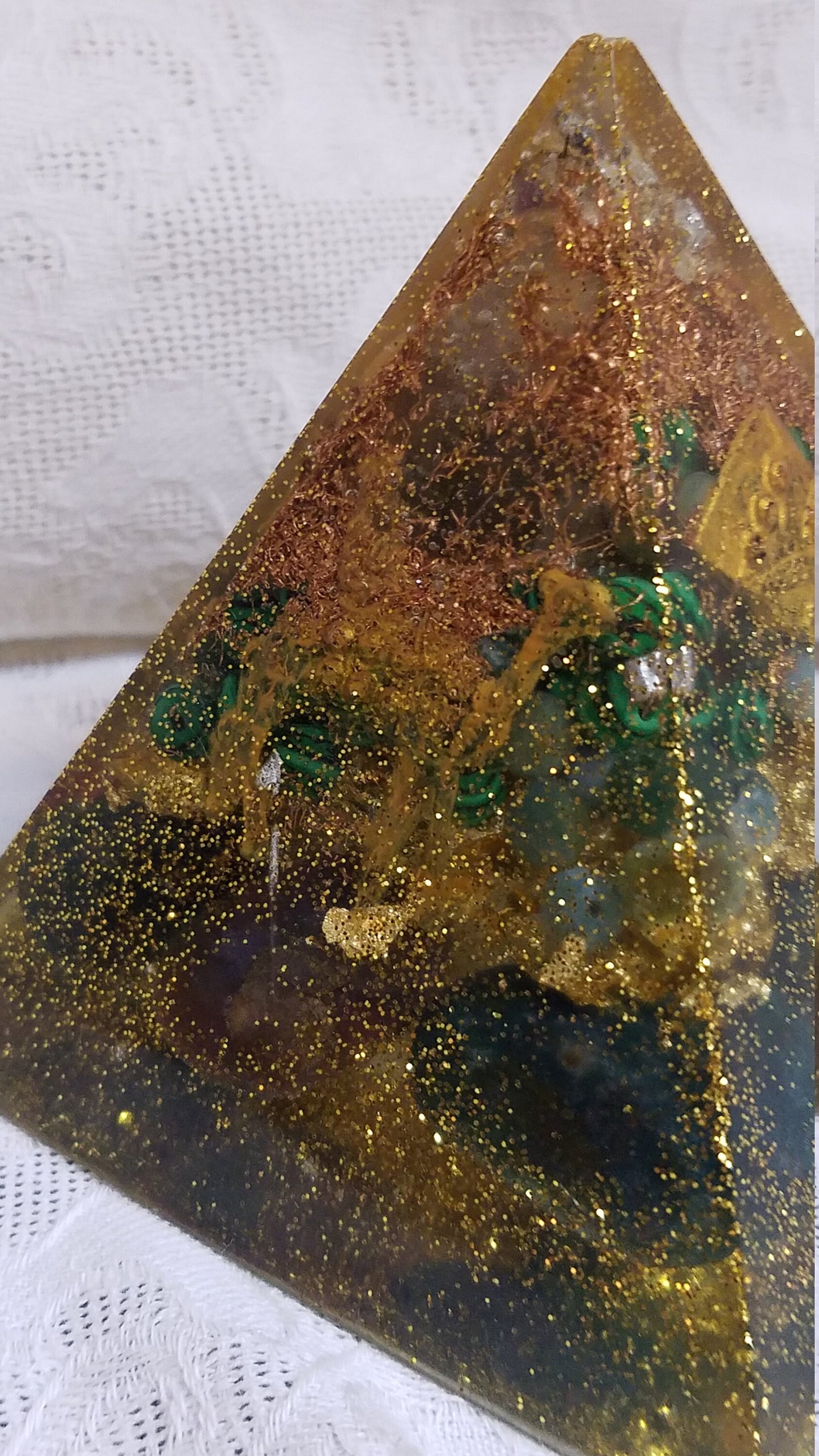 Small Pyramid / Orgone