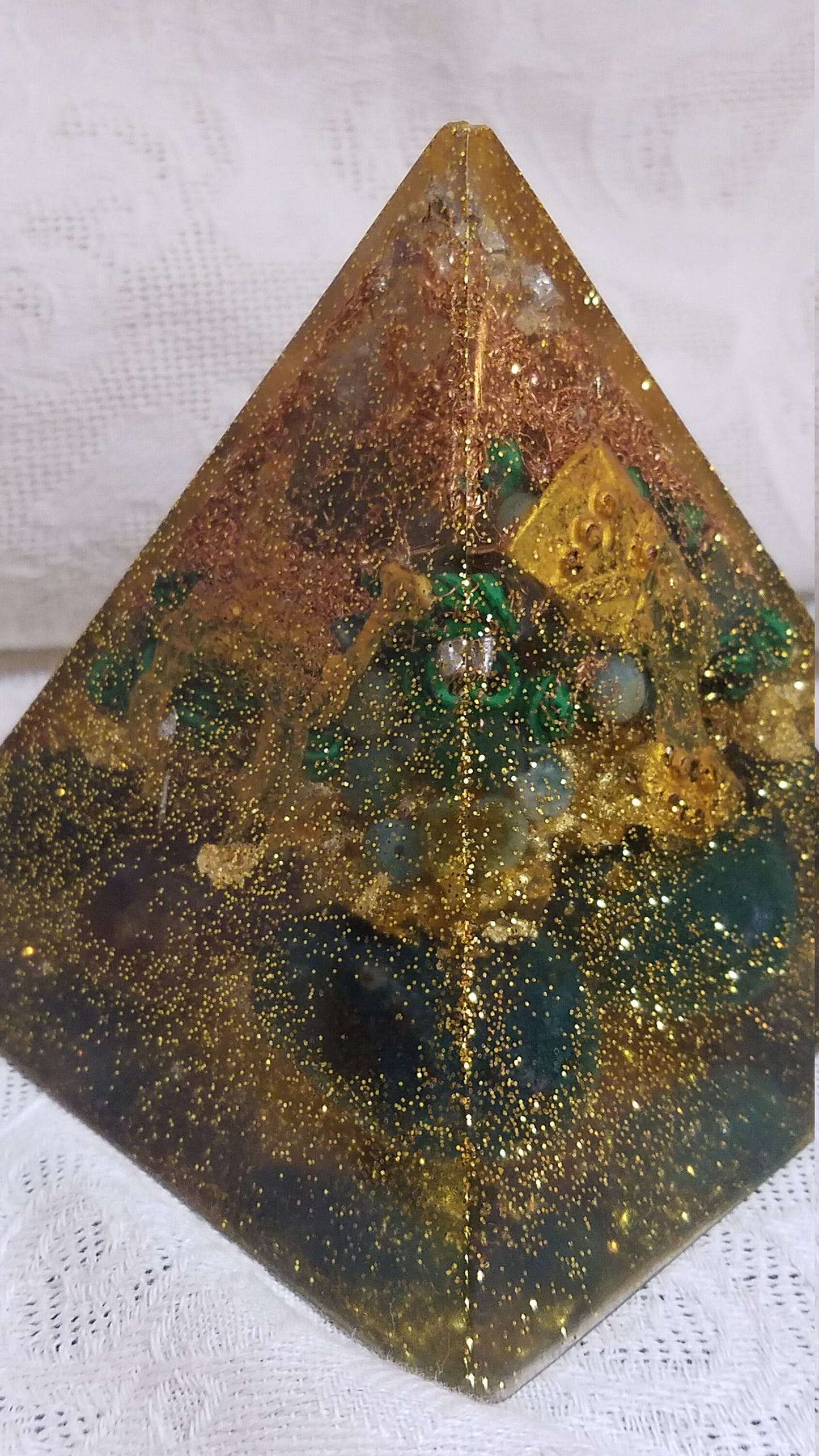 Small Pyramid / Orgone